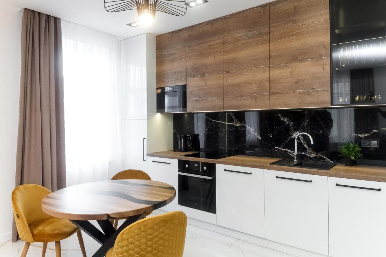 Vip Центр Львова Джакузі Камін Площа Ринок Exterior foto