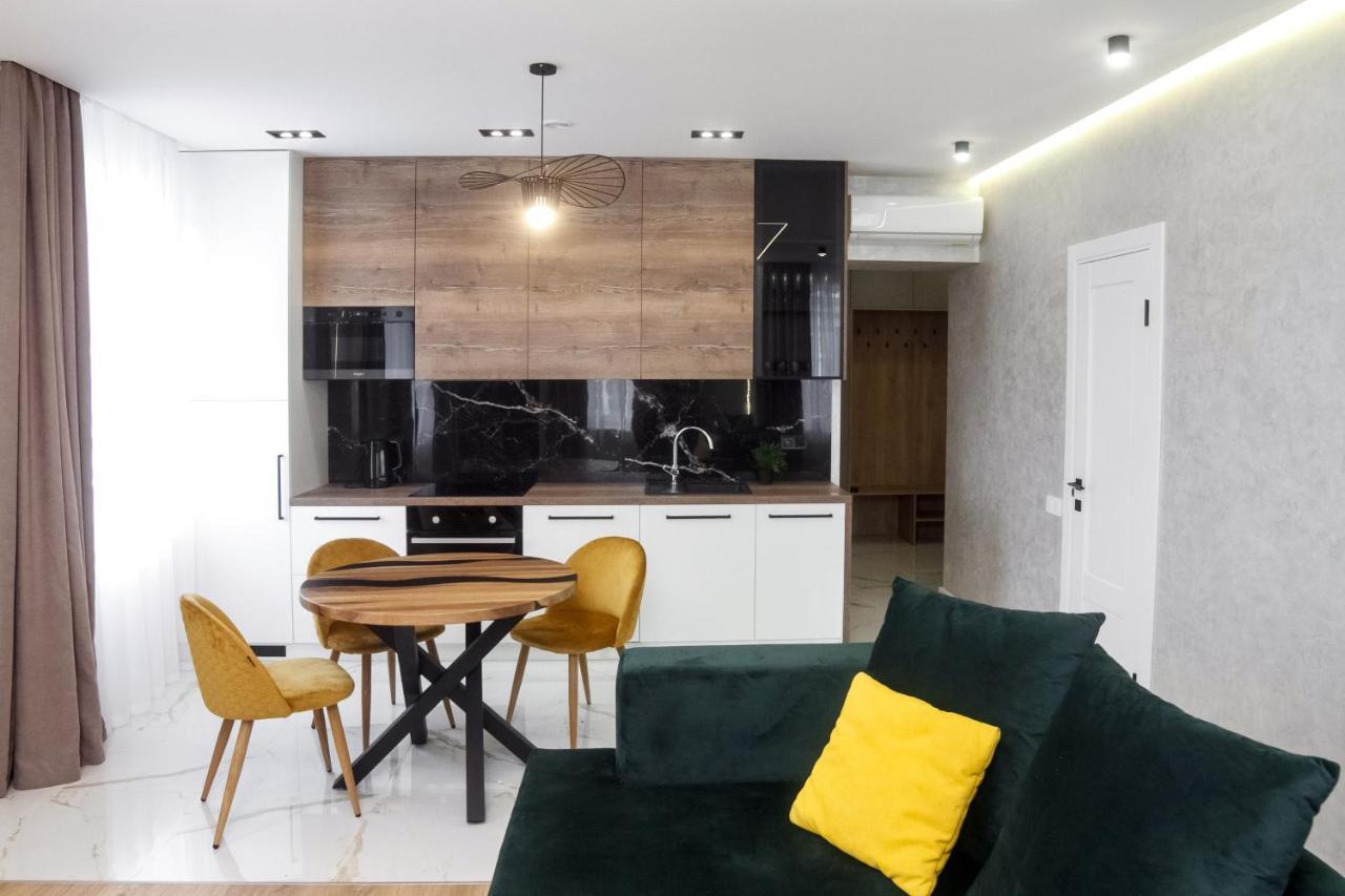 Vip Центр Львова Джакузі Камін Площа Ринок Exterior foto